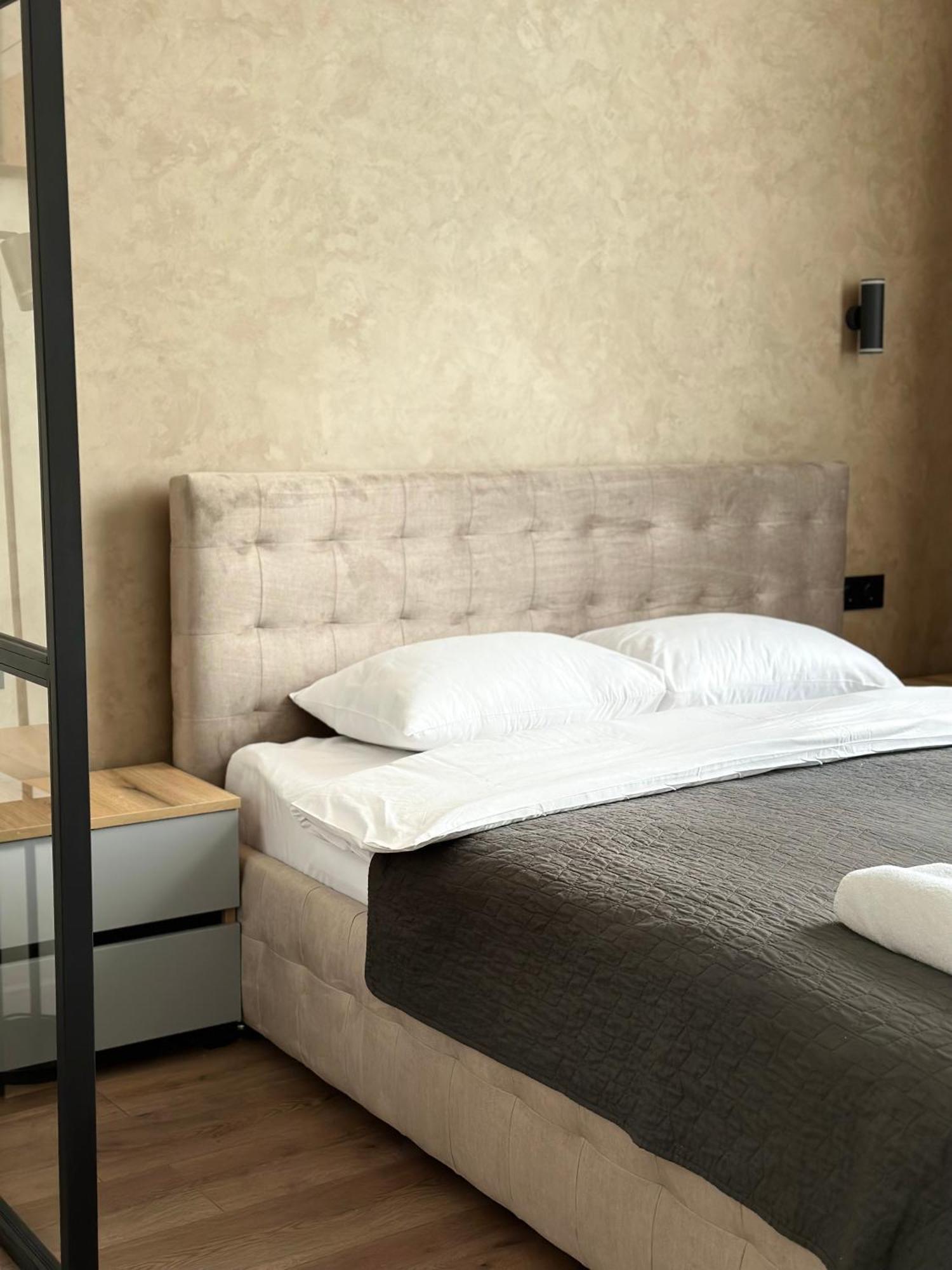 Romantic Apartments - In The Center Of Lviv , King-Size Bed Luaran gambar