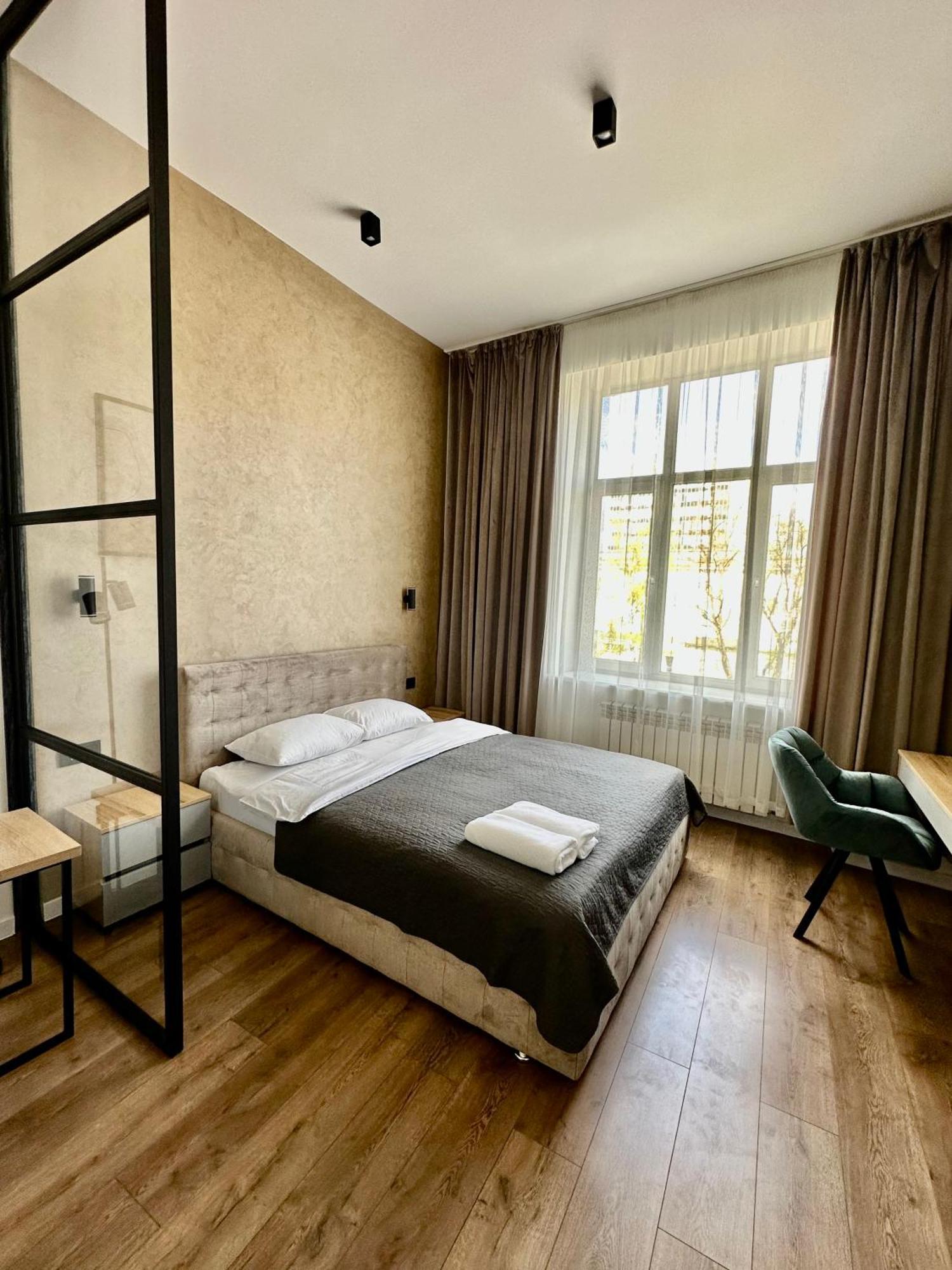 Romantic Apartments - In The Center Of Lviv , King-Size Bed Luaran gambar