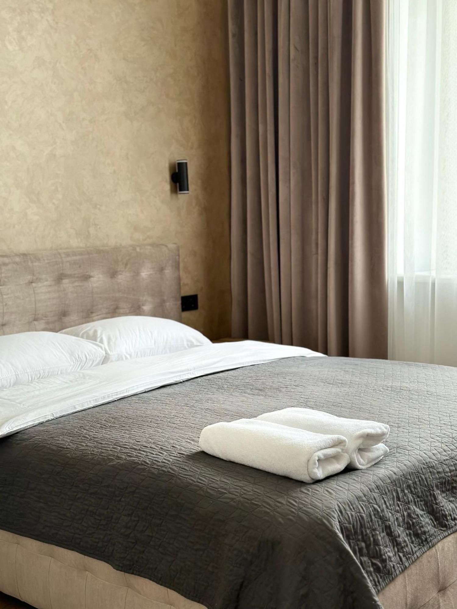 Romantic Apartments - In The Center Of Lviv , King-Size Bed Luaran gambar