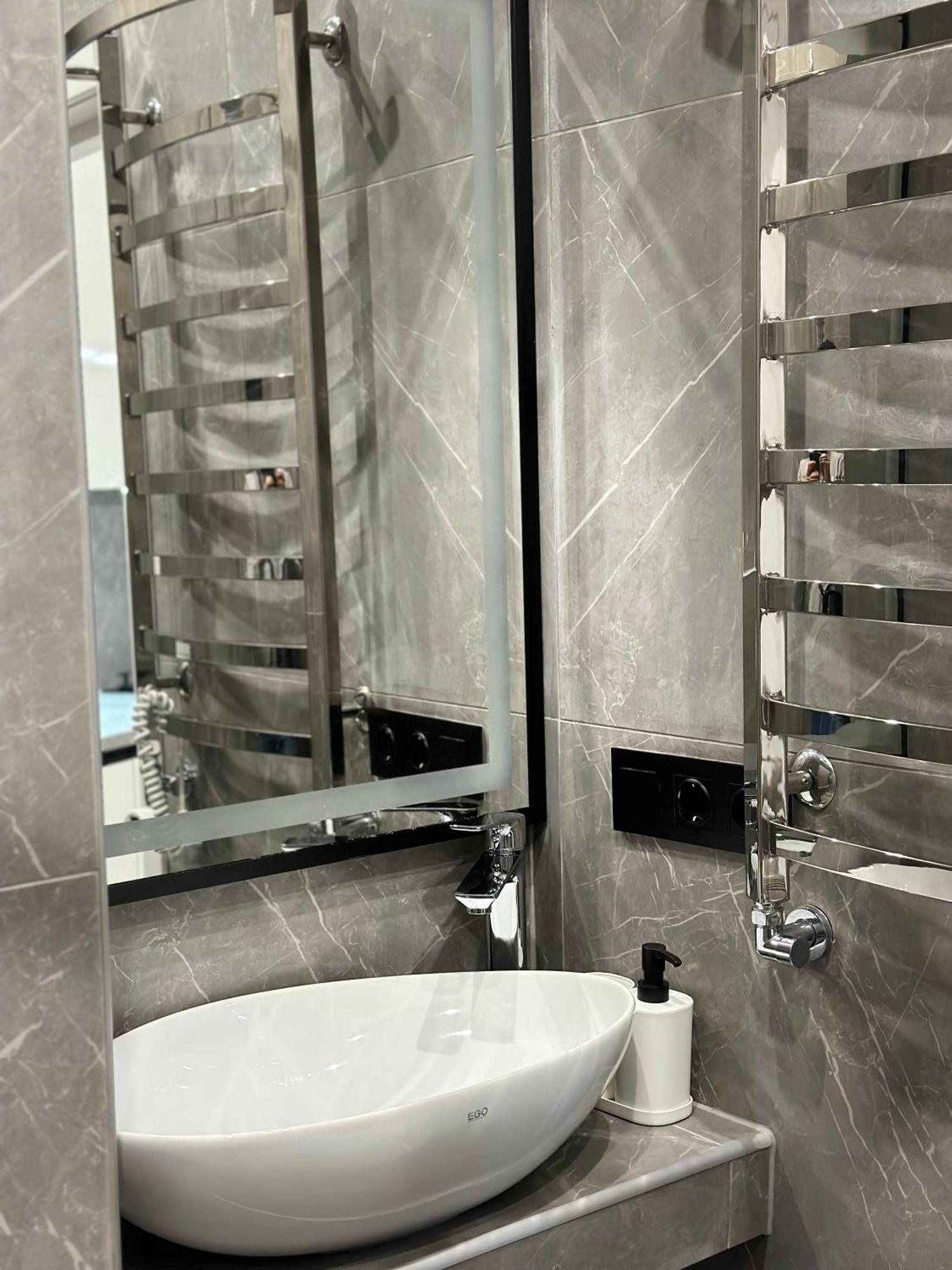Romantic Apartments - In The Center Of Lviv , King-Size Bed Luaran gambar